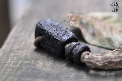 無界-木質(zhì)特色三通佛頭定制天然佛塔背云頂珠吊墜佛珠